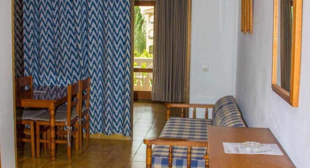 كانياميل Apartamentos S'Olivera المظهر الخارجي الصورة